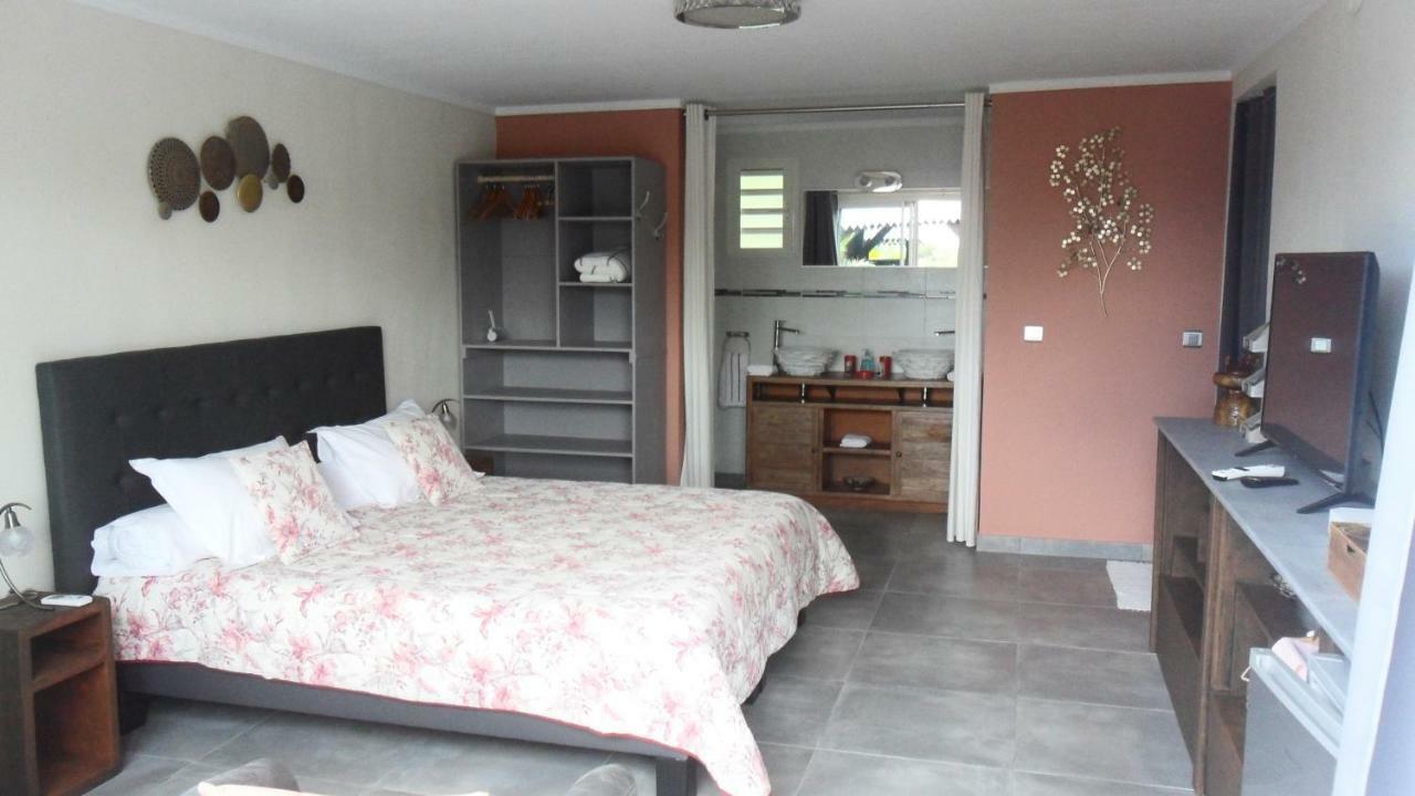 Bed and Breakfast Chez Sonia Et Franck L'Etang-Sale Экстерьер фото